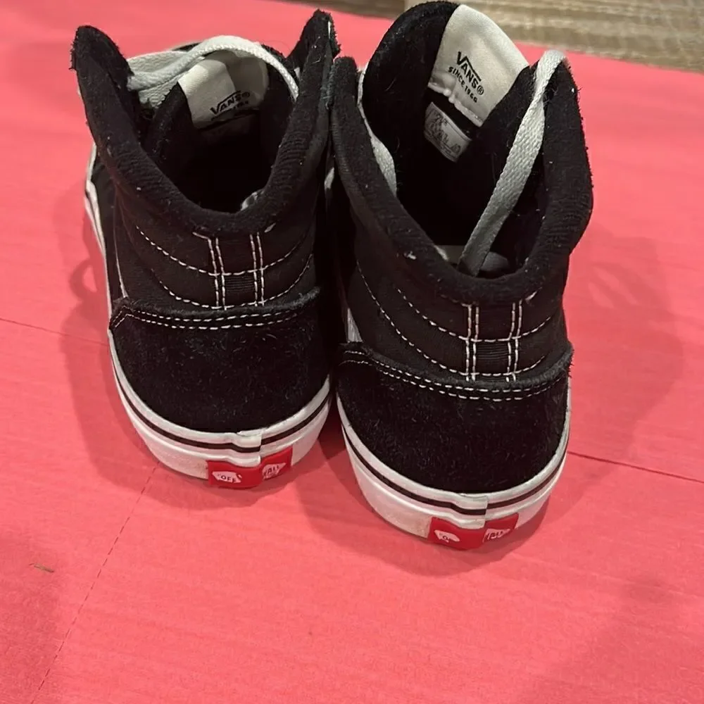 Vans Off the Wall Black/White Suede High Top Skate Sneakers Size Y 4.5